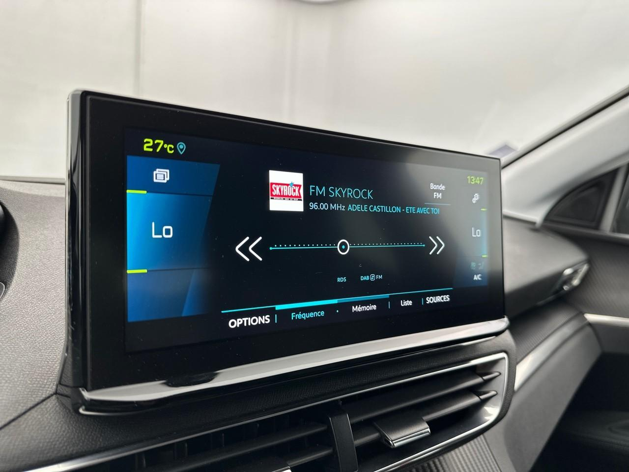 Peugeot 3008 hybrid 225 e-eat8 allure — photo 23