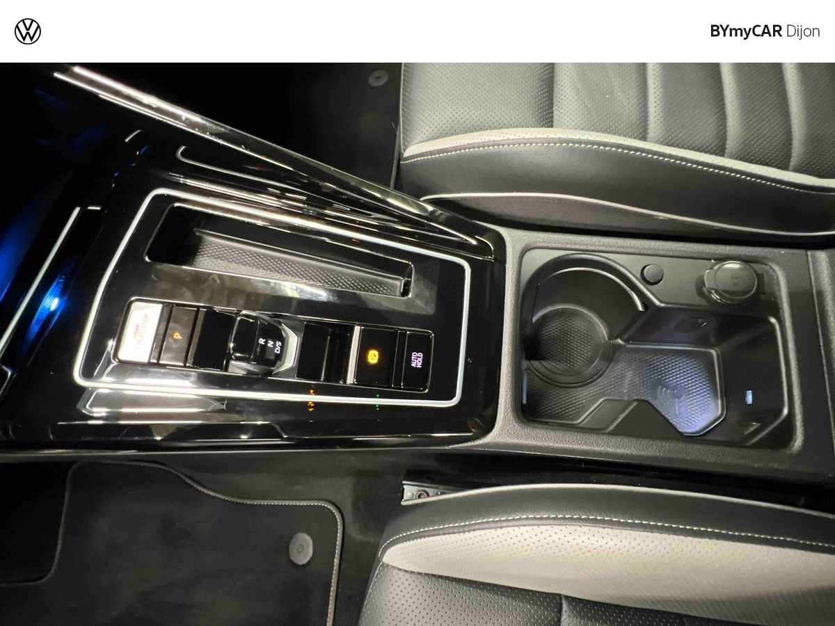 Volkswagen Golf 1.4 Hybrid Rechargeable OPF 245 DSG6 — photo 22