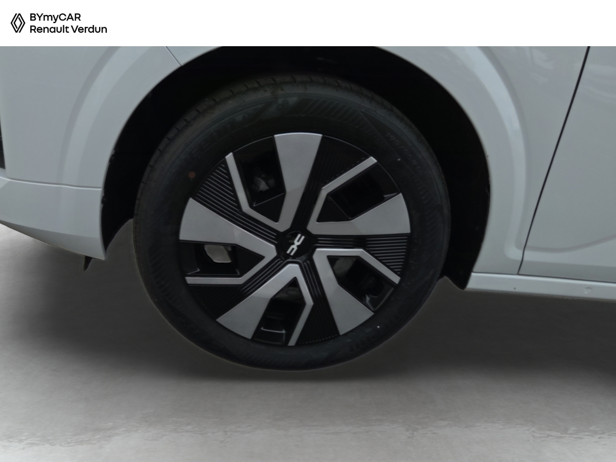 Dacia Sandero TCe 100 — photo 14