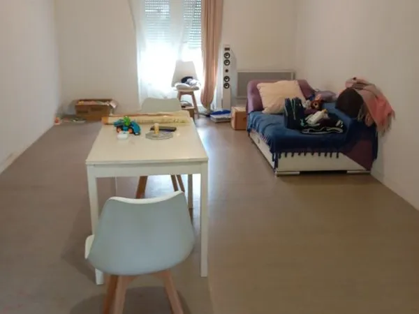 Location maison mitoyenne type t3 - 17500 ozillac