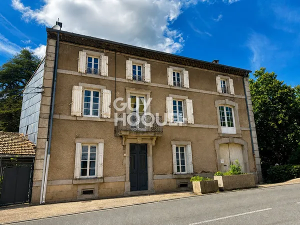 Maison de caractère de 300 m² - 7 chambres - Fort potentiel