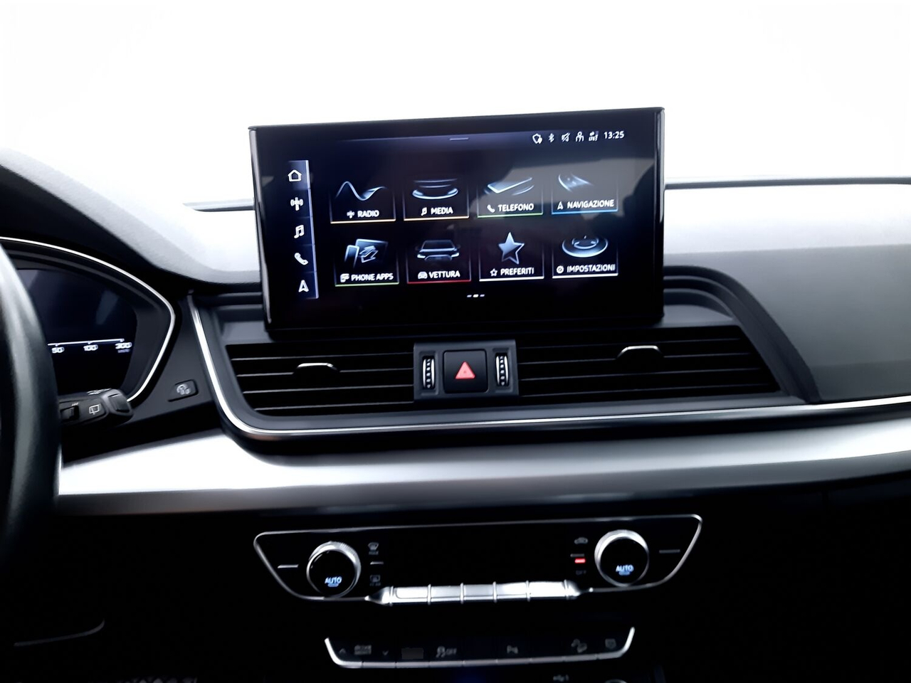 Audi Q5 — photo 10