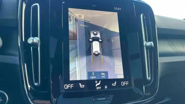Volvo Xc40 t5 recharge 180+82 ch dct7 — photo 25
