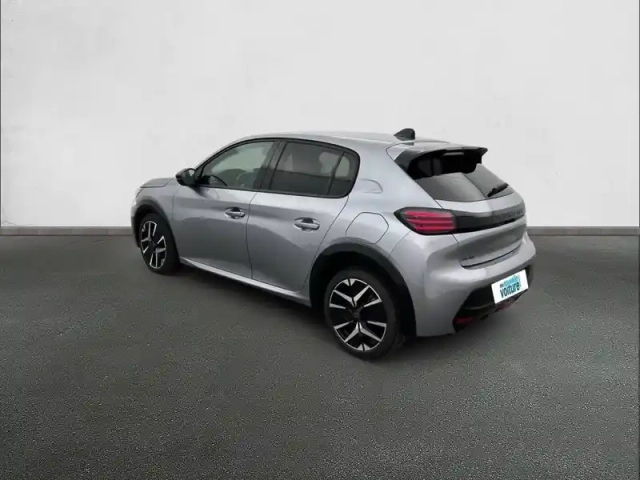 Peugeot 208 hybrid 110 e-dcs6 — photo 35