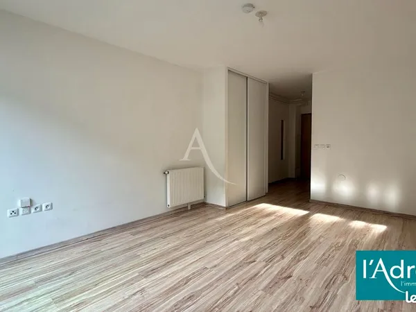 Studio 1 pièce 27 m²