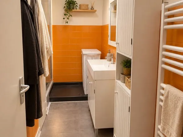 Beau petit f3 neuf a ambert 1er etage
