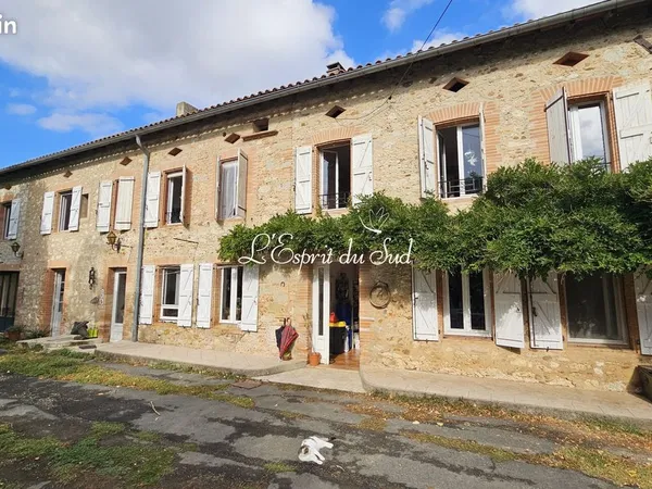 Longère 11 pièces 307 m²