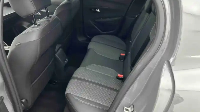 Peugeot 208 hybrid 110 ch e-dcs6 — photo 20