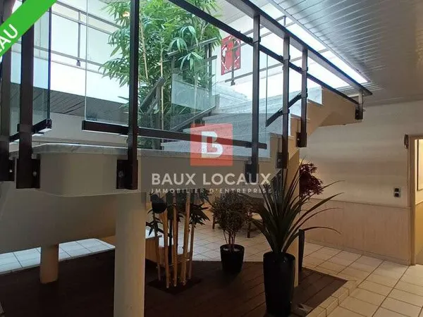 À Louer  Bureaux 75 m²  Orange