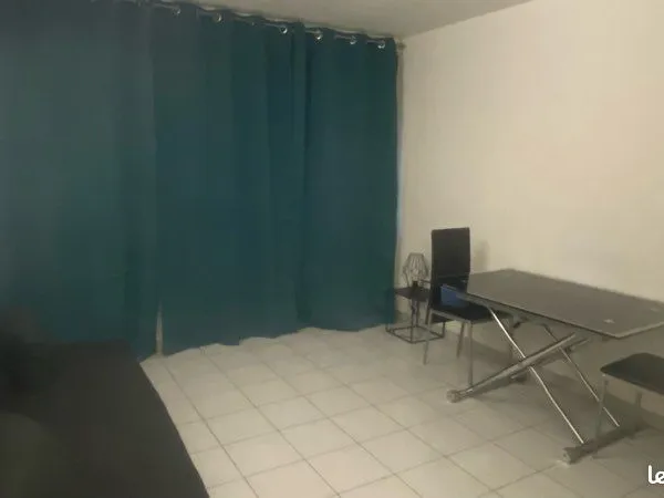 Studio 18 m² entièrement rénové + parking privatif - Perpignan Moulin à Vent