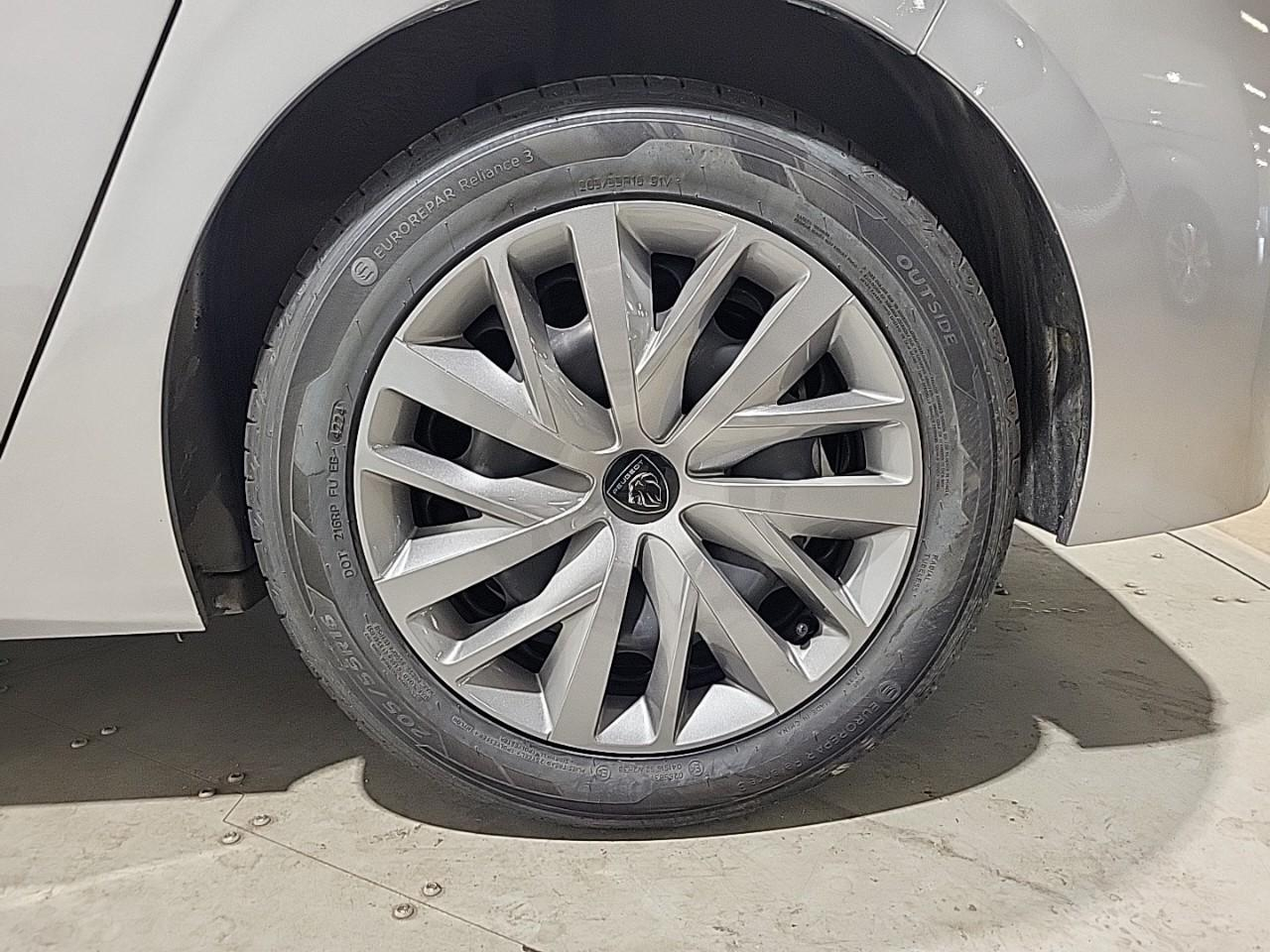 Peugeot 308 puretech 110ch s&s bvm6 active pack — photo 16