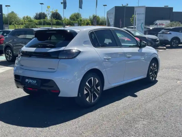 Peugeot 208 hybrid 110 ch e-dcs6 — photo 14
