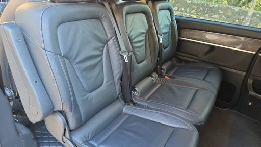 Mercedes Classe V 300d 237 9G-Tronic - Avantgarde Extra Long – 2022 – 130513 km – Diesel – Boîte Automatique — photo 18