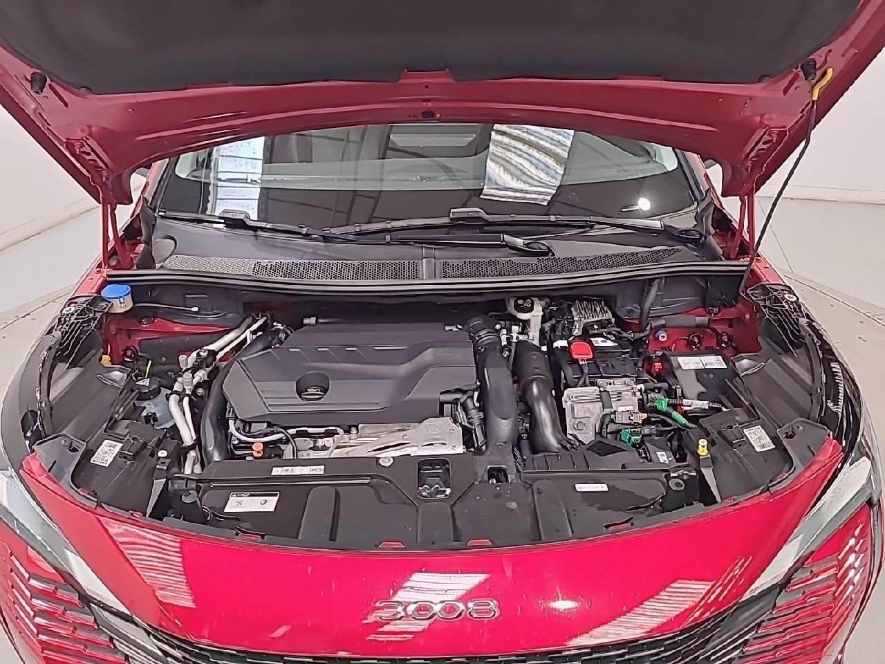 Peugeot 3008 hybrid 225 e-eat8 allure pack — photo 15