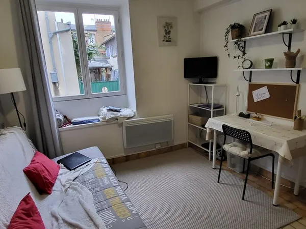 Location studio meuble hyper centre orleans