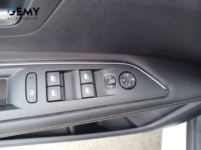 Peugeot 3008 1.2 puretech 130ch s&amp;s bvm6 — photo 12