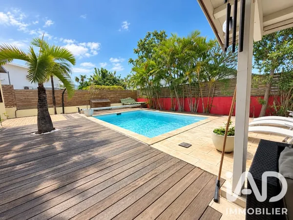Maison 8 pièces 205 m²