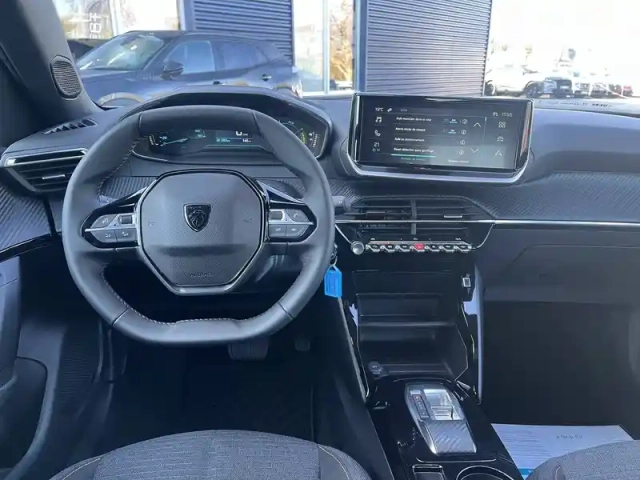 Peugeot 2008 electrique 50 kwh 136 ch — photo 6