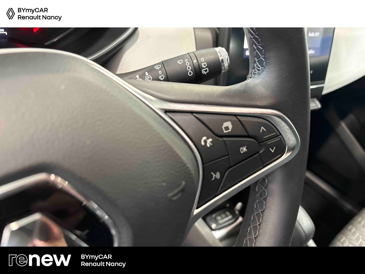 Renault Clio E-Tech 140 - 21N — photo 22