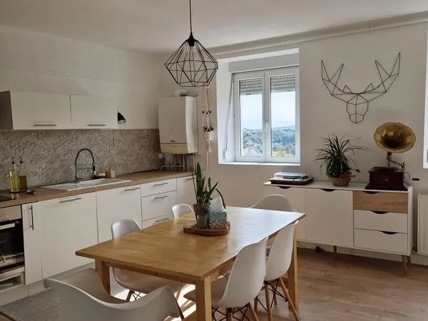 Loue appartement T4 (lumineux)