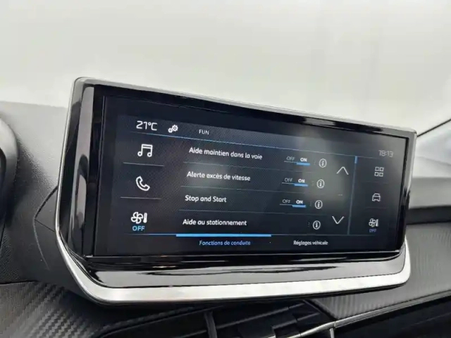 Peugeot 208 hybrid 100 e-dcs6 — photo 22