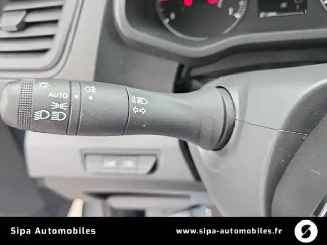 Renault Trafic fgn l1h1 2800 kg blue dci 130 — photo 21