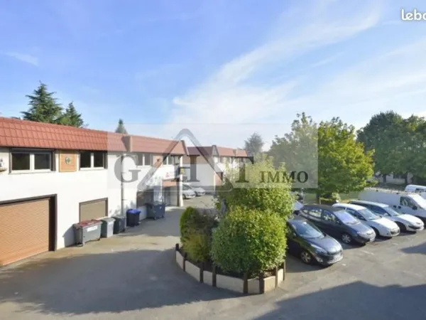 Local bureaux 456 m²