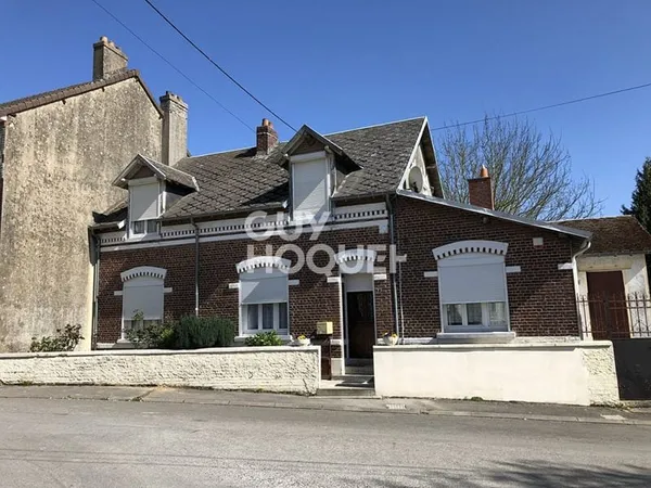 Charmante maison à vendre à COMBLES (80360).