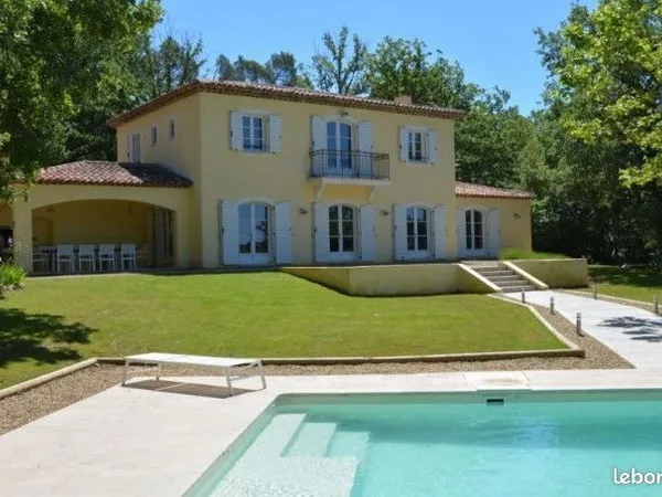 Maison Vente Salernes 5p 212m² 710000€