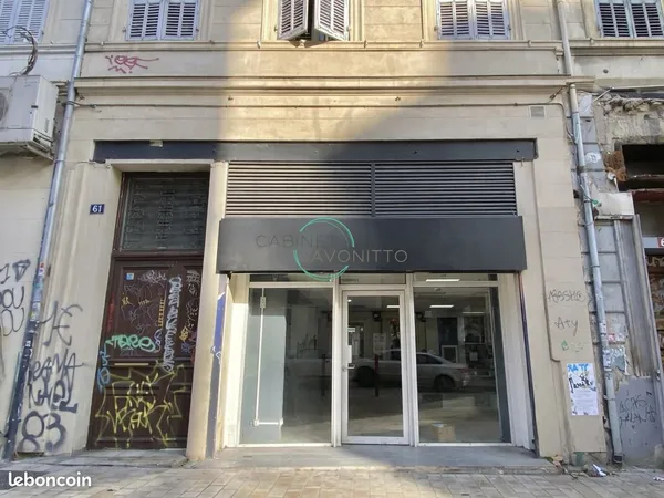 Local commercial 97 m² Marseille
