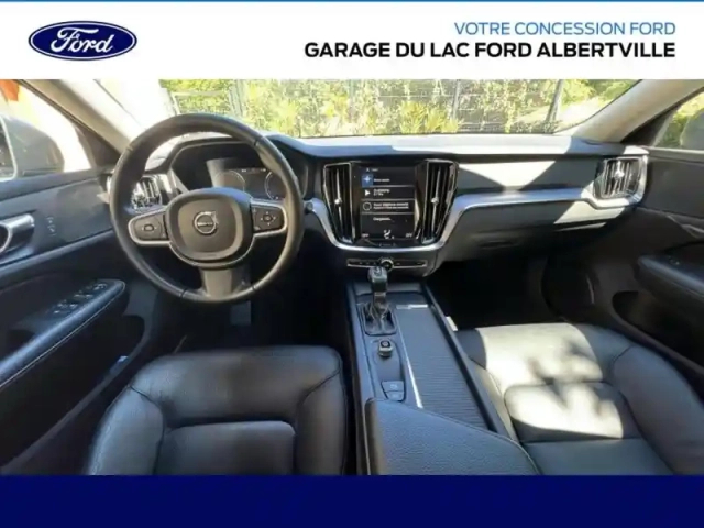 Volvo V60 d3 150ch adblue momentum geartronic — photo 2