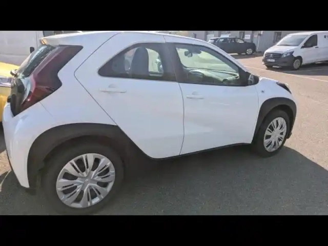 Toyota Aygo X 1.0 vvt-i 72ch dynamic my24 — photo 6