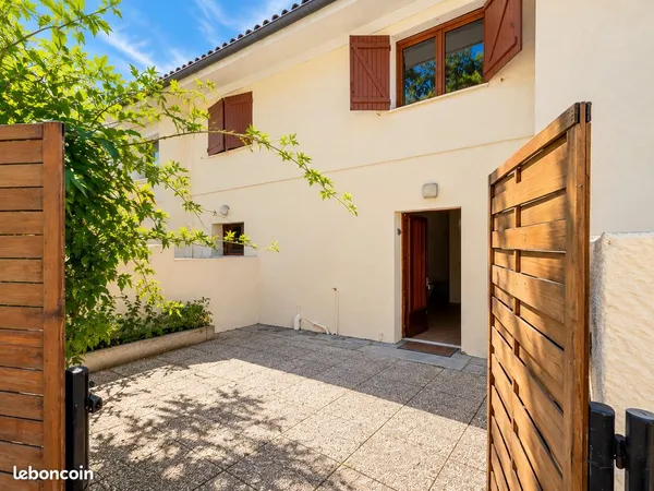 Maison mitoyenne T4 de 71m2 avec extérieur