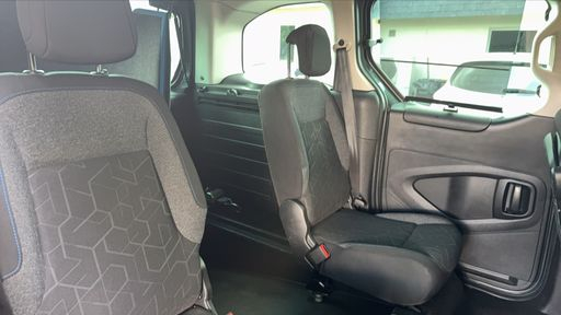 Peugeot Partner TEPEE TPMR 1.2 PureTech 110 - Style – 2017 – 60834 km – Essence – Boîte Manuelle — photo 21
