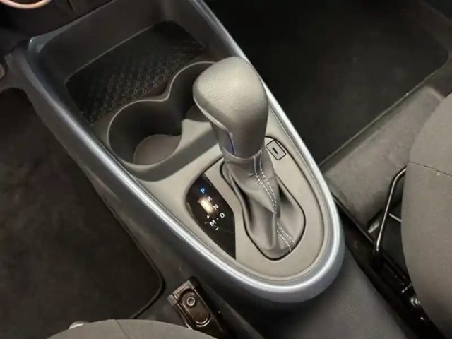 Toyota Aygo 1.0 s-cvt 72 design — photo 16