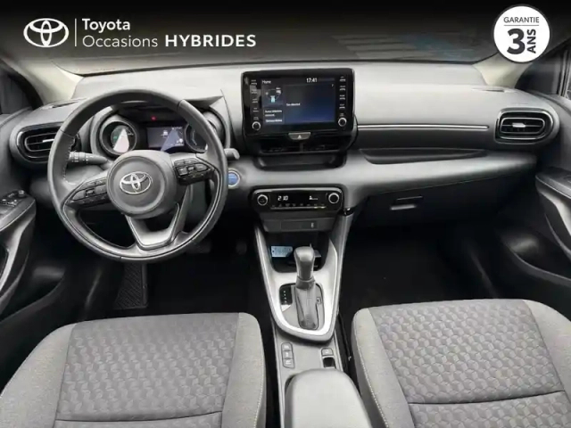 Toyota Yaris 116h design 5p my22 — photo 8