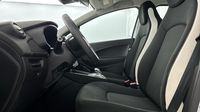 Renault Zoé E-Tech Life charge normale R110 - 21 — photo 12