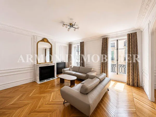 Appartement 4 pièces 155 m²