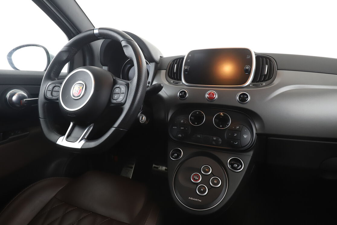 Abarth 595C C 1.4 Turbo T-Jet 595 Turismo MSQ — photo 12