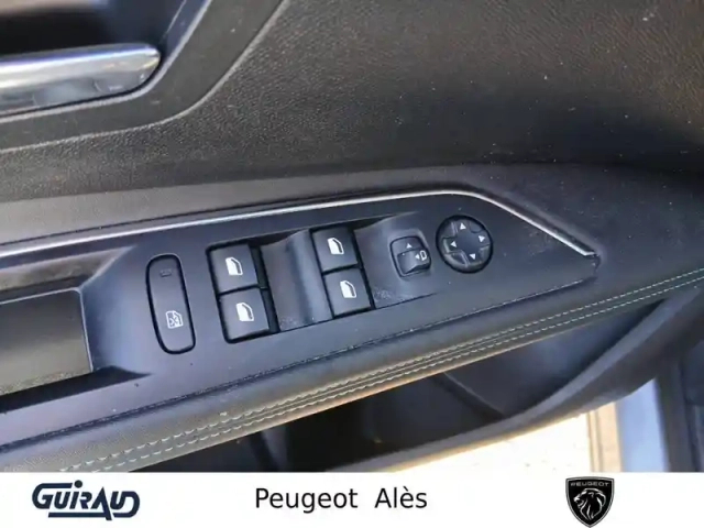 Peugeot 3008 puretech 130ch s&amp;s bvm6 — photo 12