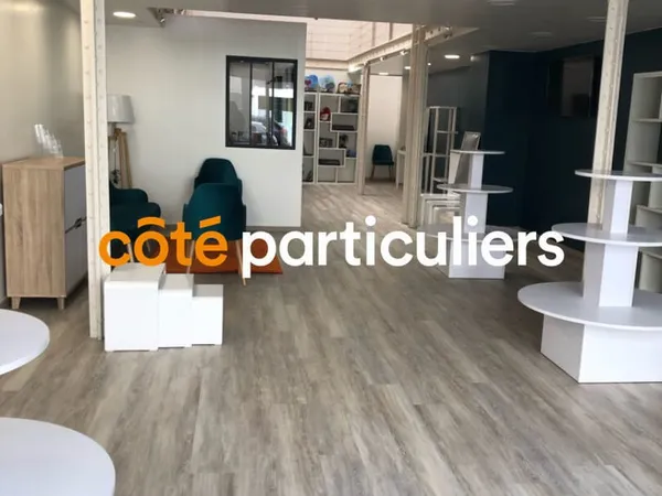 LA ROCHE-SUR-YON --HYPER CENTRE-- IMMEUBLE DE RAPPORT -- 8 PIÈCES 281 M2 -- HYPER CENTRE-VILLE -- PR
