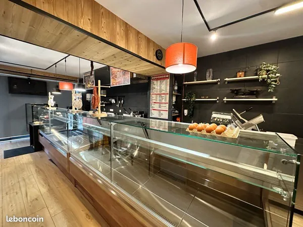 Fonds de commerce alimentaire polyvalent (type boucherie, snack, traiteur, vente à emporter, restaur
