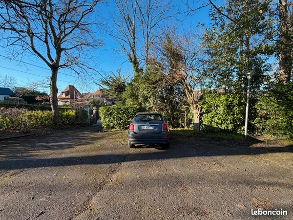 Parking extérieur dans une villa Villers sur Mer