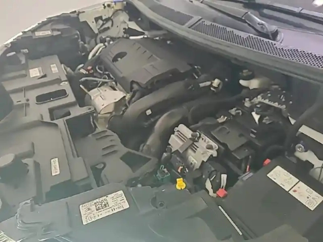 Citroën C5 Aircross hybride rechargeable 225 e-eat8 — photo 35