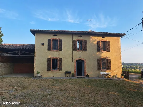Maisons 8 pièces