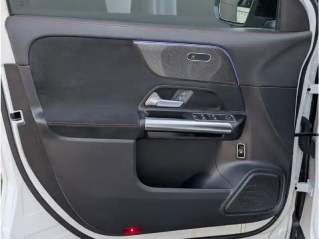 Mercedes Gla 250 e — photo 18