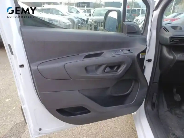 Peugeot Partner fourgon m 650 kg bluehdi 100 s&amp;s bvm6 — photo 31