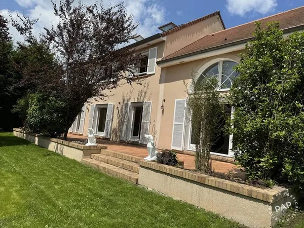 Maison 6 pièces 270 m²