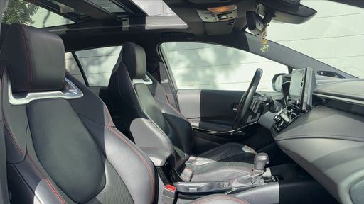 Toyota Corolla Touring Sports 2.0 VVT-i 180 Hybrid CVT - GR Sport – 2022 – 120154 km – Hybride essence – Boîte Automatique — photo 17