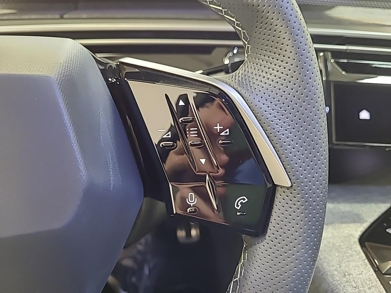 Peugeot 3008 hybrid 145 e-dcs6 gt — photo 18